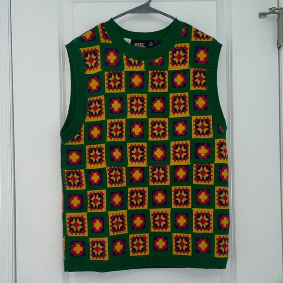 Colorful Knit Vest with Geometric Pattern, Size M - Picture 1 of 3